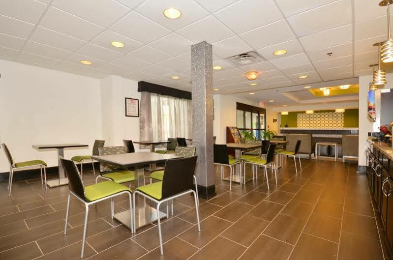 Best Western Commerce Inn Экстерьер фото